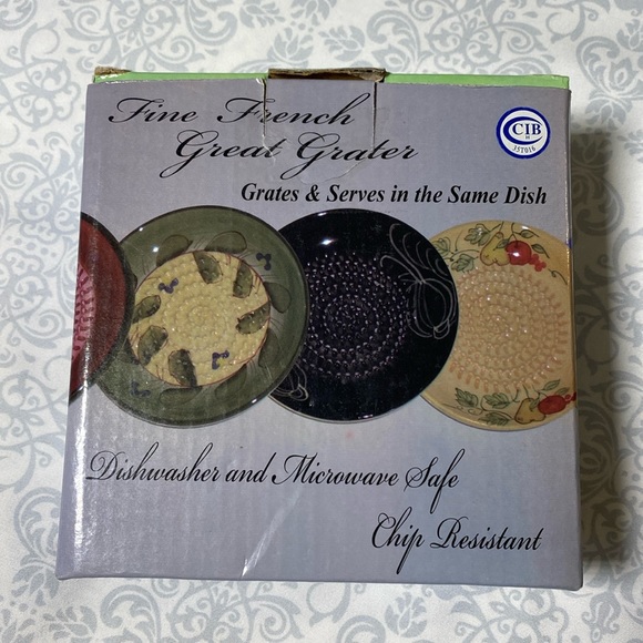 NWOT Hand Painted Ceramic Fine French Great Grater- James Design - Picture 3 of 11